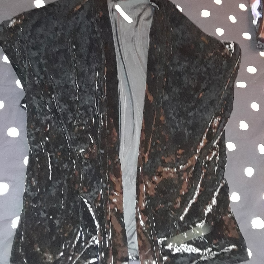 Nwt Victorias secret velvet kimono /robe m/l